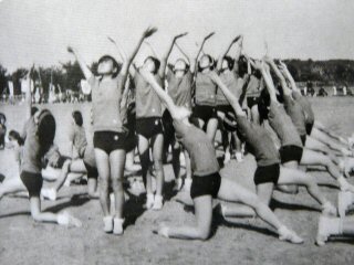 体育祭女子表現運動　昭和46年